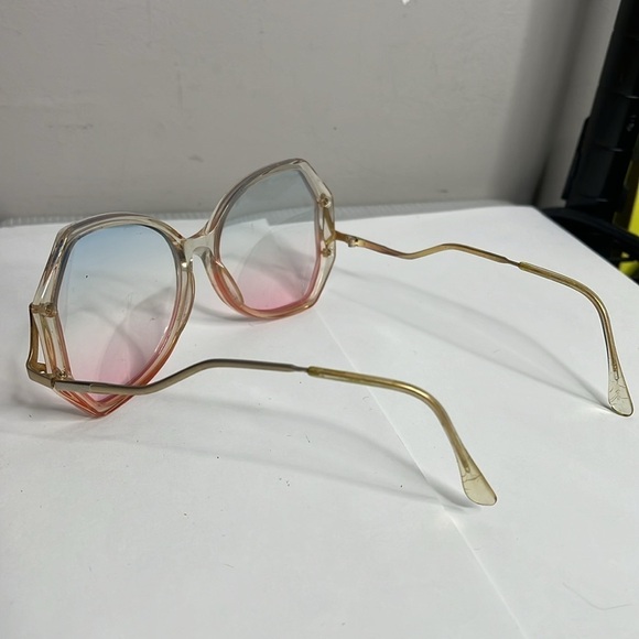 Luxottica Alexandra Vintage Sunglasses Clear Lucite Blue Pink Gradient Lenses main image 5